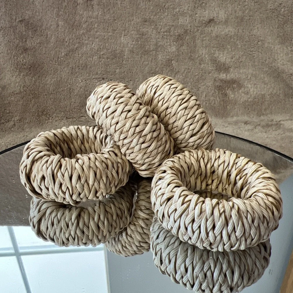 Set Of 4 Wicker Rattan Woven Napkin Rings Tan Beachy Boho‎ Cottage core